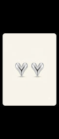 Heart Stud Earrings in silver – Hooré